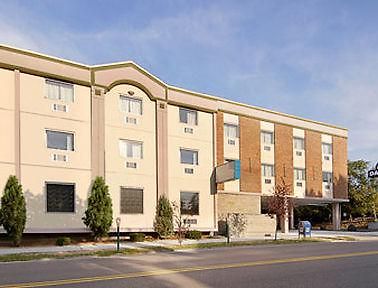 Days Inn Binghamton Front Street Esterno foto